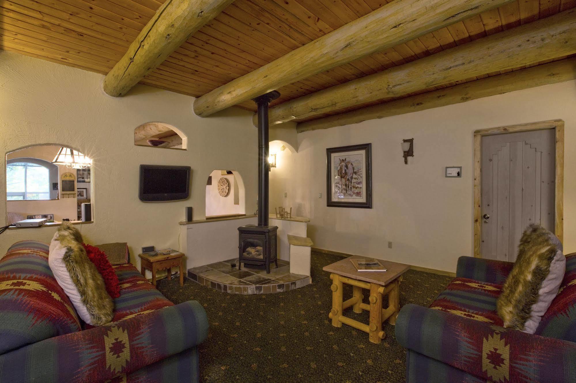 Mariposa Lodge Bed And Breakfast Стимбот Спрингс Экстерьер фото